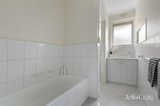 https://images.listonce.com.au/custom/160x/listings/512-argyle-street-bentleigh-east-vic-3165/326/01815326_img_09.jpg?x2F-qwEDkbo