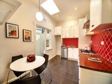 https://images.listonce.com.au/custom/160x/listings/512-shelley-street-elwood-vic-3184/258/01789258_img_04.jpg?CQ4UBpn74Bc