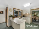 https://images.listonce.com.au/custom/160x/listings/512-vinter-avenue-croydon-vic-3136/006/01526006_img_03.jpg?l2qgELyOr_k