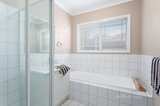 https://images.listonce.com.au/custom/160x/listings/51333-main-rd-eltham-vic-3095/653/01574653_img_06.jpg?AHwUfOV8ND8