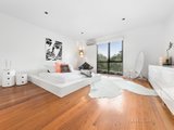 https://images.listonce.com.au/custom/160x/listings/5139-bond-street-ivanhoe-vic-3079/740/00394740_img_08.jpg?9AiwQhXVpHc