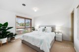 https://images.listonce.com.au/custom/160x/listings/5139-heatherdale-road-vermont-vic-3133/373/01146373_img_06.jpg?W1J5_6Swt0g