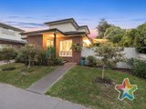 https://images.listonce.com.au/custom/160x/listings/514-thackeray-court-croydon-vic-3136/536/01525536_img_01.jpg?dyRISZlq3ag