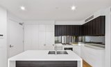 https://images.listonce.com.au/custom/160x/listings/51528-malvern-road-glen-iris-vic-3146/978/01699978_img_03.jpg?iyV2B9YFE_A