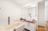 https://images.listonce.com.au/custom/160x/listings/517-silver-street-eltham-vic-3095/015/01876015_img_08.jpg?CsAjEai25qI