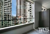 https://images.listonce.com.au/custom/160x/listings/51751-homer-street-moonee-ponds-vic-3039/562/01772562_img_11.jpg?6YLq9cw3e-A