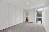 https://images.listonce.com.au/custom/160x/listings/518-kensington-road-south-yarra-vic-3141/624/01832624_img_11.jpg?iY0NpoESq_s