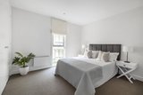 https://images.listonce.com.au/custom/160x/listings/5185-auburn-road-hawthorn-vic-3122/081/01906081_img_05.jpg?U3g_7fO-07U