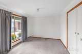 https://images.listonce.com.au/custom/160x/listings/5199-yarrowee-street-sebastopol-vic-3356/565/01967565_img_01.jpg?mddAst7Hg-s