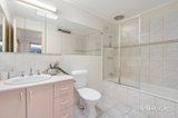 https://images.listonce.com.au/custom/160x/listings/52-4-lusher-road-croydon-vic-3136/980/01935980_img_09.jpg?kPidHVtsdFo