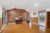 https://images.listonce.com.au/custom/160x/listings/52-allumba-drive-st-helena-vic-3088/415/01052415_img_08.jpg?dm5HbttwWl0
