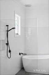 https://images.listonce.com.au/custom/160x/listings/52-alma-street-west-footscray-vic-3012/845/01982845_img_16.jpg?jlx3ZzDzaQQ