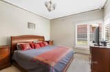 https://images.listonce.com.au/custom/160x/listings/52-bath-road-glen-iris-vic-3146/949/01599949_img_06.jpg?8iN1nDwNOh8