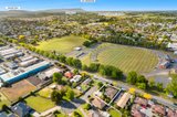 https://images.listonce.com.au/custom/160x/listings/52-beauchamp-street-kyneton-vic-3444/712/01897712_img_15.jpg?EoBFfwjGUaQ