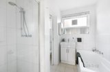 https://images.listonce.com.au/custom/160x/listings/52-brook-street-hawthorn-vic-3122/121/01705121_img_07.jpg?0jH20JBqgWE