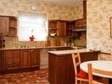 https://images.listonce.com.au/custom/160x/listings/52-childers-street-kew-vic-3101/850/01743850_img_04.jpg?DTy2ddXP78s