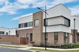 https://images.listonce.com.au/custom/160x/listings/52-copper-crescent-burwood-east-vic-3151/620/01831620_img_01.jpg?pDgssMlduaA