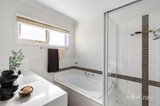 https://images.listonce.com.au/custom/160x/listings/52-eastgate-drive-greensborough-vic-3088/719/01952719_img_11.jpg?eTEao1i-hys