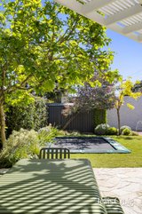 https://images.listonce.com.au/custom/160x/listings/52-gordon-street-fairfield-vic-3078/264/01991264_img_05.jpg?lWpLqzNGAms