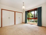 https://images.listonce.com.au/custom/160x/listings/52-highland-boulevard-ringwood-vic-3134/682/00620682_img_07.jpg?ezu1PMXjzeI