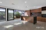 https://images.listonce.com.au/custom/160x/listings/52-hill-street-bentleigh-east-vic-3165/663/01900663_img_10.jpg?Iaoh2PXCiFo