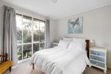 https://images.listonce.com.au/custom/160x/listings/52-leach-street-briar-hill-vic-3088/393/01689393_img_09.jpg?vF3uarjOaUg