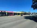 https://images.listonce.com.au/custom/160x/listings/52-manchester-road-mooroolbark-vic-3138/211/01846211_img_03.jpg?QnWHaHiYCzo