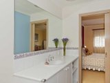 https://images.listonce.com.au/custom/160x/listings/52-meadenhall-drive-st-albans-park-vic-3219/053/01699053_img_06.jpg?ELorek9WNSk