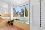 https://images.listonce.com.au/custom/160x/listings/52-millar-street-daylesford-vic-3460/553/01976553_img_16.jpg?19G9FMMC71E