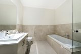 https://images.listonce.com.au/custom/160x/listings/52-parsons-road-eltham-vic-3095/625/01930625_img_06.jpg?lrZjBqeapCY