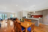 https://images.listonce.com.au/custom/160x/listings/52-parsons-road-eltham-vic-3095/988/00808988_img_02.jpg?DXPDWgX_vOc