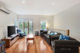 https://images.listonce.com.au/custom/160x/listings/52-parsons-road-eltham-vic-3095/988/00808988_img_03.jpg?MbKqJH2dcZo