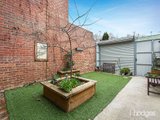 https://images.listonce.com.au/custom/160x/listings/52-pin-oak-crescent-flemington-vic-3031/334/01633334_img_07.jpg?nhBgAZcmofw