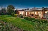 https://images.listonce.com.au/custom/160x/listings/52-santa-rosa-boulevard-doncaster-east-vic-3109/727/00132727_img_08.jpg?noirIUhoI3Y