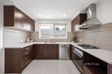 https://images.listonce.com.au/custom/160x/listings/52-starcross-avenue-croydon-vic-3136/118/01603118_img_05.jpg?10LztJUSptI