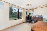 https://images.listonce.com.au/custom/160x/listings/52-stevens-road-green-gully-vic-3462/819/01067819_img_06.jpg?i9sIDnwMZGU
