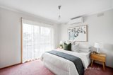 https://images.listonce.com.au/custom/160x/listings/52-victoria-street-williamstown-vic-3016/328/01388328_img_08.jpg?l5s-eOKXkfA