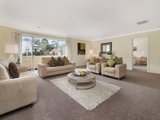 https://images.listonce.com.au/custom/160x/listings/52-warburton-road-canterbury-vic-3126/586/01684586_img_05.jpg?XwlKUbmTTZs