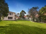 https://images.listonce.com.au/custom/160x/listings/52-warburton-road-canterbury-vic-3126/586/01684586_img_10.jpg?O8PWaMfRkJo