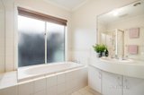 https://images.listonce.com.au/custom/160x/listings/52-white-street-mordialloc-vic-3195/918/01509918_img_08.jpg?08opHFfeRf8