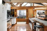 https://images.listonce.com.au/custom/160x/listings/520-bedford-street-collingwood-vic-3066/698/01491698_img_03.jpg?BksgbvEtvPw