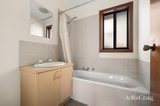 https://images.listonce.com.au/custom/160x/listings/520-windermere-street-redan-vic-3350/642/01724642_img_14.jpg?65D3kS416s4
