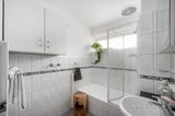 https://images.listonce.com.au/custom/160x/listings/5205-auburn-road-hawthorn-vic-3122/568/01304568_img_06.jpg?wtl4Nsu-KuQ