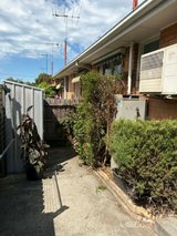 https://images.listonce.com.au/custom/160x/listings/5206-dawson-street-brunswick-west-vic-3055/187/01884187_img_05.jpg?VFZ4459wyQY