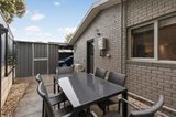 https://images.listonce.com.au/custom/160x/listings/5209-tinworth-avenue-mount-clear-vic-3350/320/01631320_img_06.jpg?LDDQVCLZ9xc