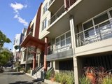 https://images.listonce.com.au/custom/160x/listings/521-park-street-south-melbourne-vic-3205/966/01731966_img_01.jpg?_wzceImS4CU