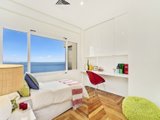 https://images.listonce.com.au/custom/160x/listings/52225-beaconsfield-parade-middle-park-vic-3206/372/01087372_img_08.jpg?mqZ-GHudXPg