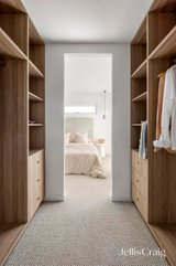https://images.listonce.com.au/custom/160x/listings/524-barry-street-reservoir-vic-3073/210/01751210_img_08.jpg?xYbeaMdAk8k