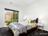 https://images.listonce.com.au/custom/160x/listings/525-27-thorpe-street-newport-vic-3015/200/01202200_img_09.jpg?sHZ_wX-opH4