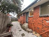 https://images.listonce.com.au/custom/160x/listings/5256-warrigal-road-cheltenham-vic-3192/713/01565713_img_07.jpg?-yWtidZpmW0